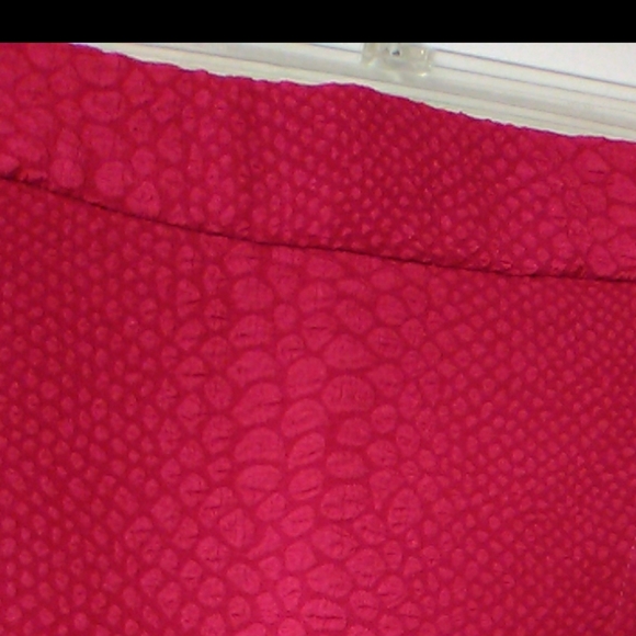 Just fab red skirt - Picture 3 of 6